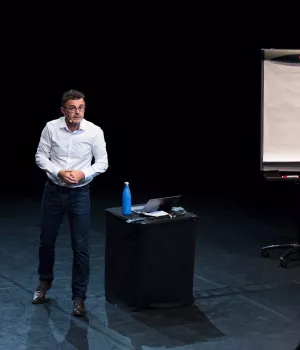 la Comète en campagne - représentations en milieu rural