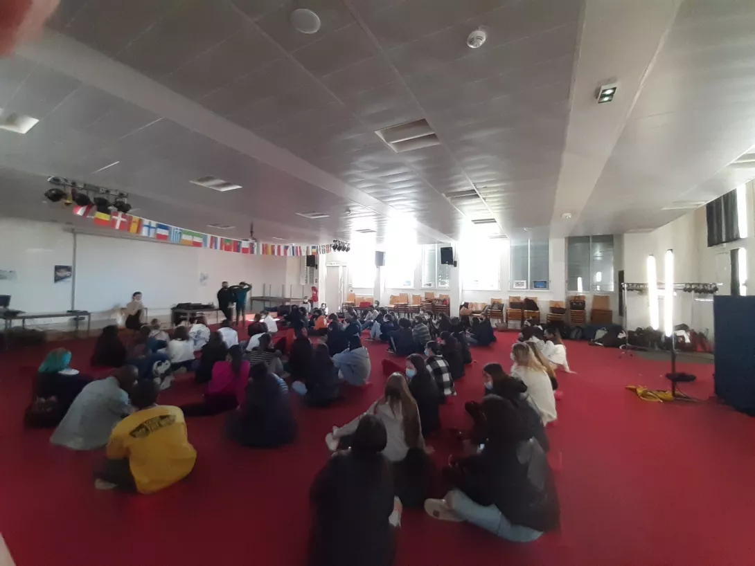 atelier de pratique artistique avec la Cie Adesso e sempre