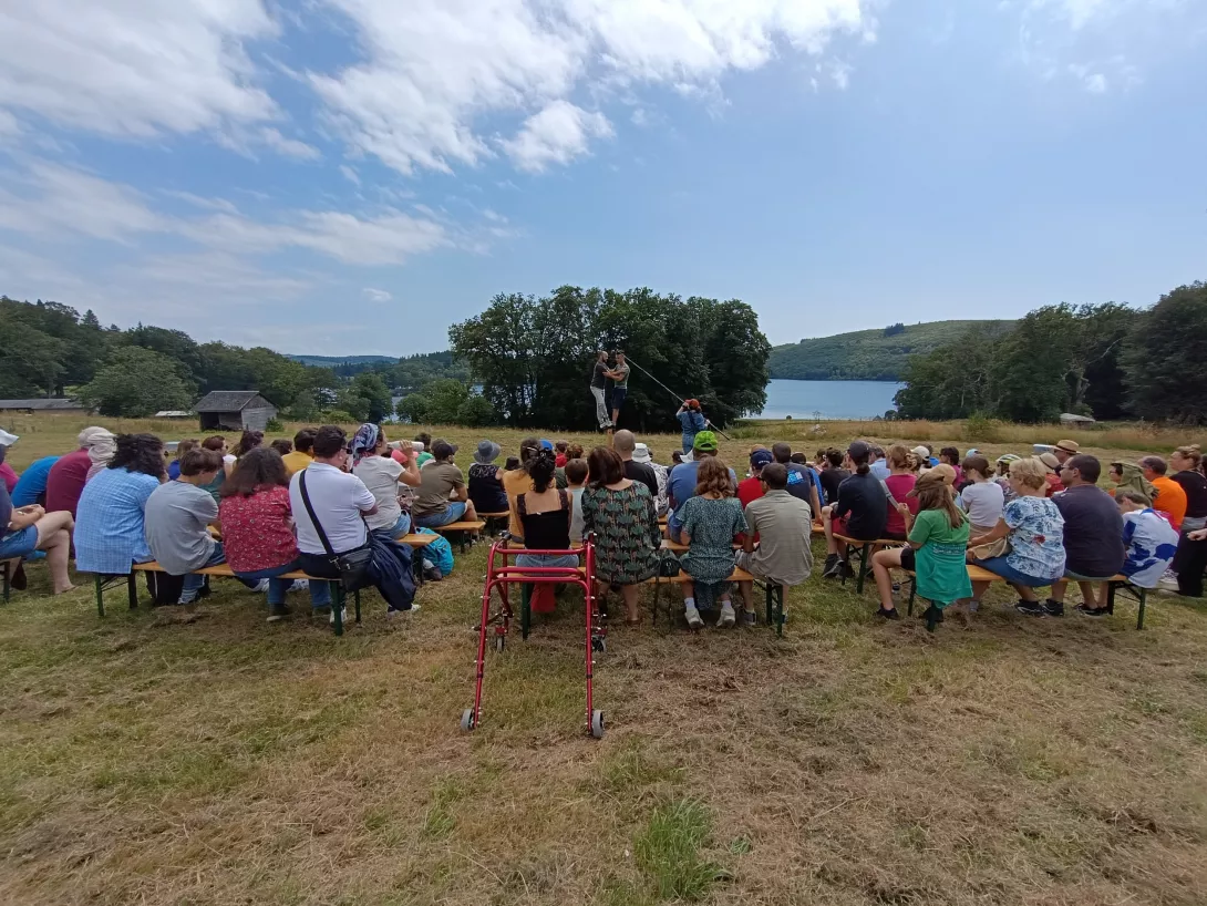 "Rapprochons-nous" Cie la Mondiale générale, Ile de Vassivière, été 23