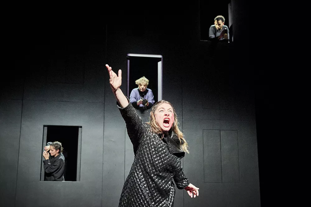 Taire — Tamara Al Saadi