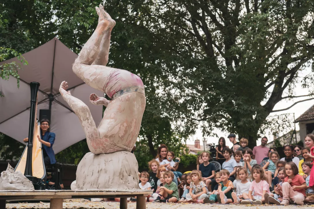 © Pierre Planchenault - Spectacle Gadoue Cie Le Jardin des délices